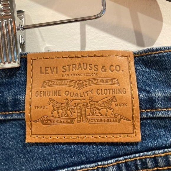 LEVI’S Sz 18 Wedgie Skinny Distressed Hem Button Fly Mid-Wash High Rise  Jeans - Picture 9 of 11